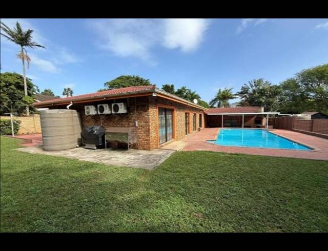 4 BEDROOM HOUSE FOR SALE IN MEER EN SEE